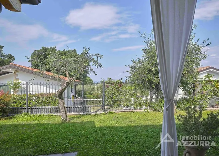 Batik - Immobiliare Azzurra * バルドリーノ